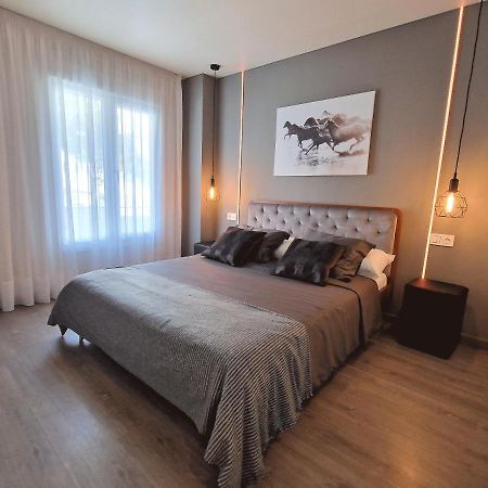 בנאלמדנה Emerald Apartment - Spacious Modern 2 Bedroom מראה חיצוני תמונה