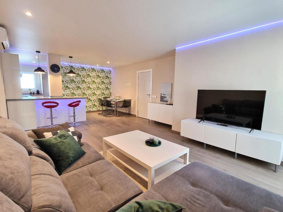 בנאלמדנה Emerald Apartment - Spacious Modern 2 Bedroom מראה חיצוני תמונה